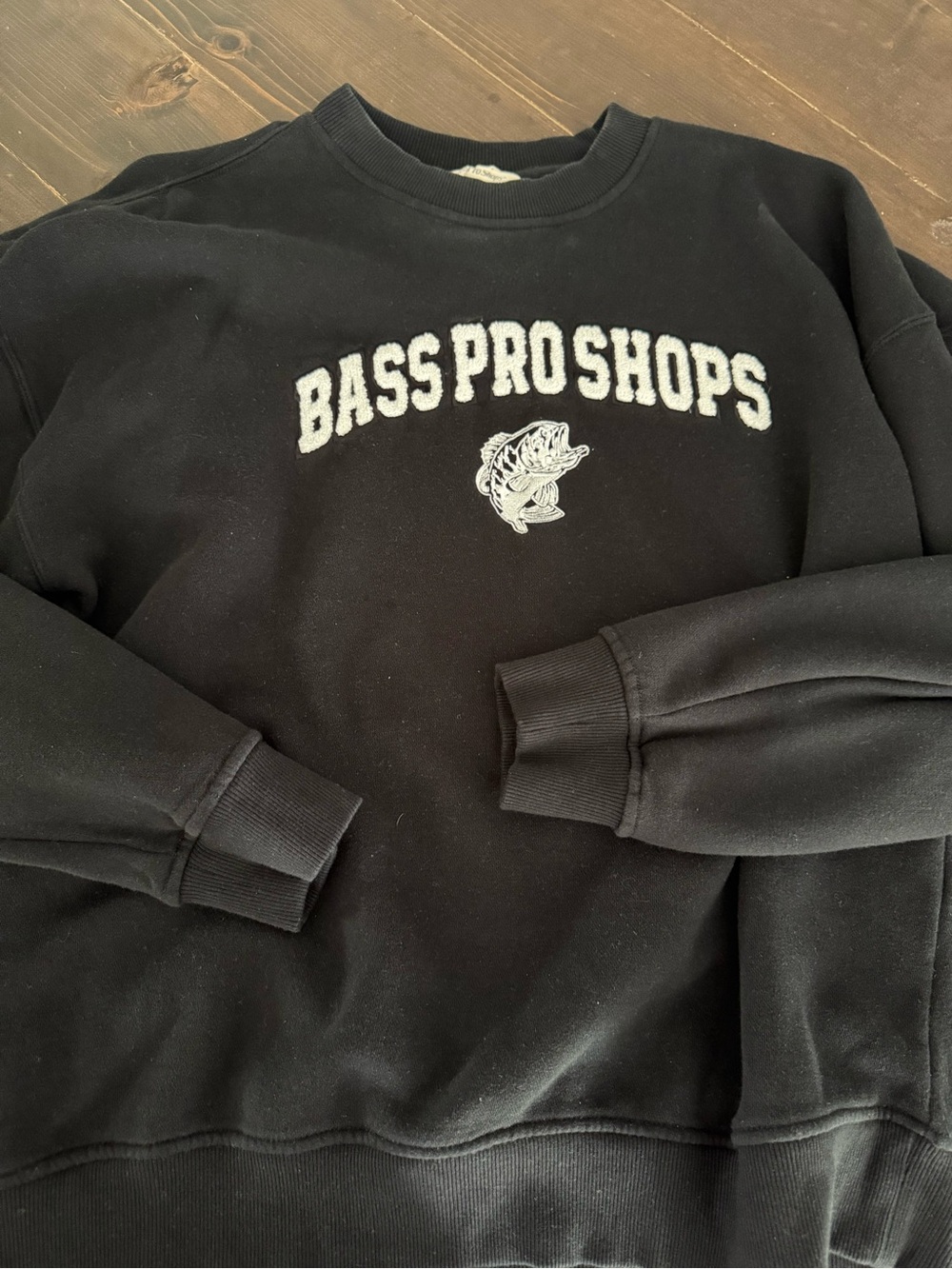 Bass Pro Shops Black Crewneck Sweater Unisex Size Large